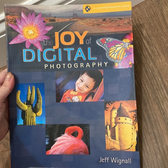 🧡 “The Joy of Digital Photography” by Jeff Wignall - Picture 2 of 5